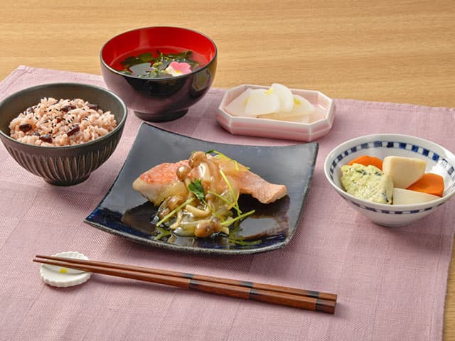 行事食や郷土料理をプラス（ダミー）